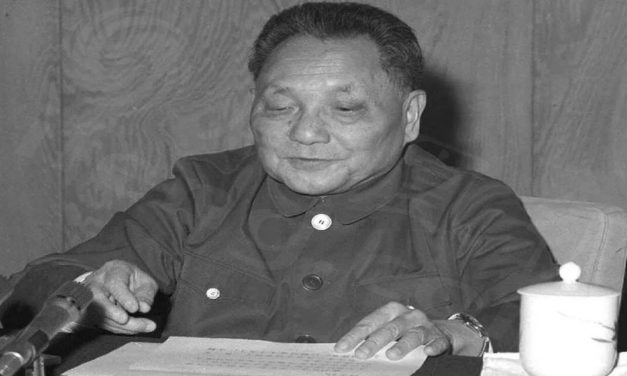 中國政治體制改革的歷程與邏輯